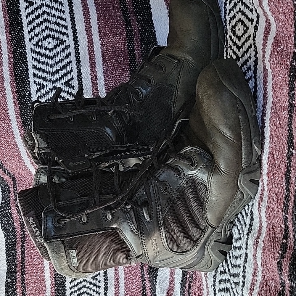 BATES SZ 9 MILITARY ISSUE GORETEX Vintage